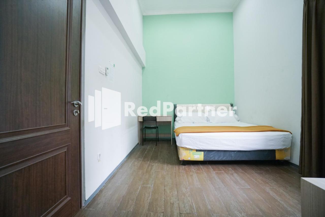 Hotel Toba Mansion Syariah Near Benhil Redpartner Jakarta Exterior foto