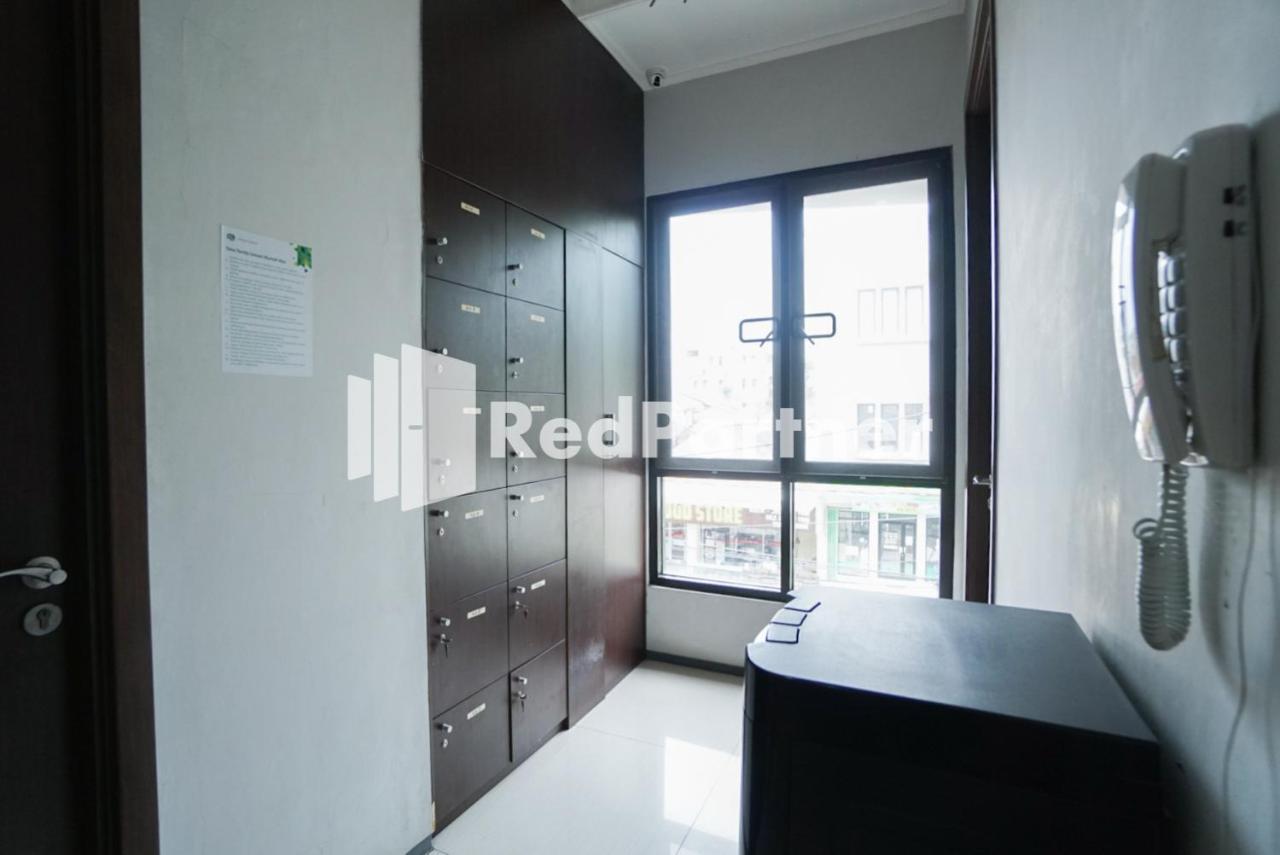 Hotel Toba Mansion Syariah Near Benhil Redpartner Jakarta Exterior foto