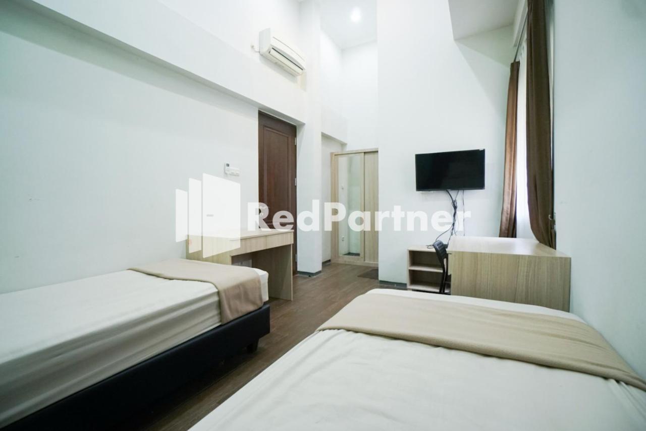 Hotel Toba Mansion Syariah Near Benhil Redpartner Jakarta Exterior foto