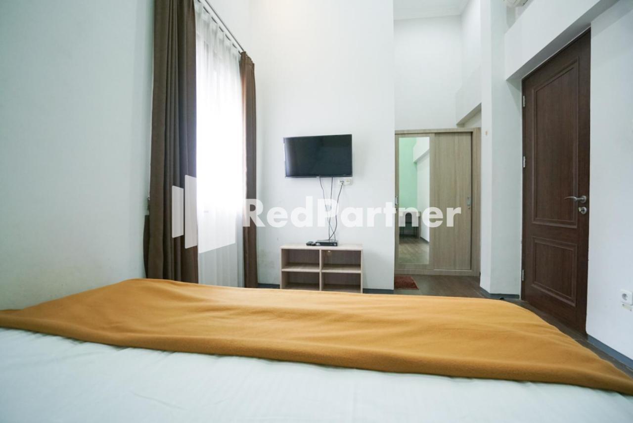 Hotel Toba Mansion Syariah Near Benhil Redpartner Jakarta Exterior foto
