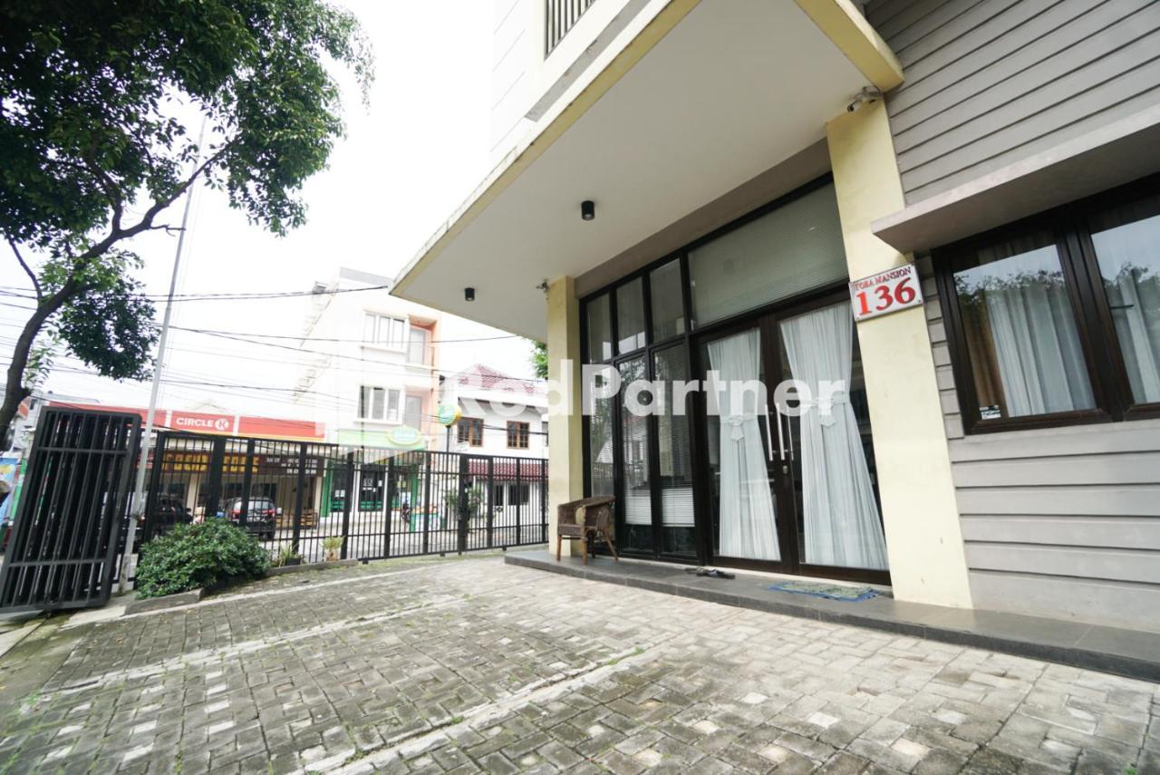 Hotel Toba Mansion Syariah Near Benhil Redpartner Jakarta Exterior foto