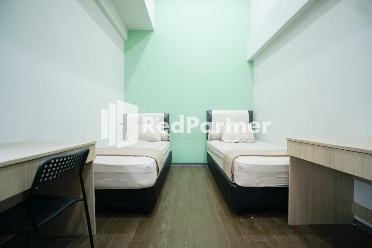Hotel Toba Mansion Syariah Near Benhil Redpartner Jakarta Exterior foto