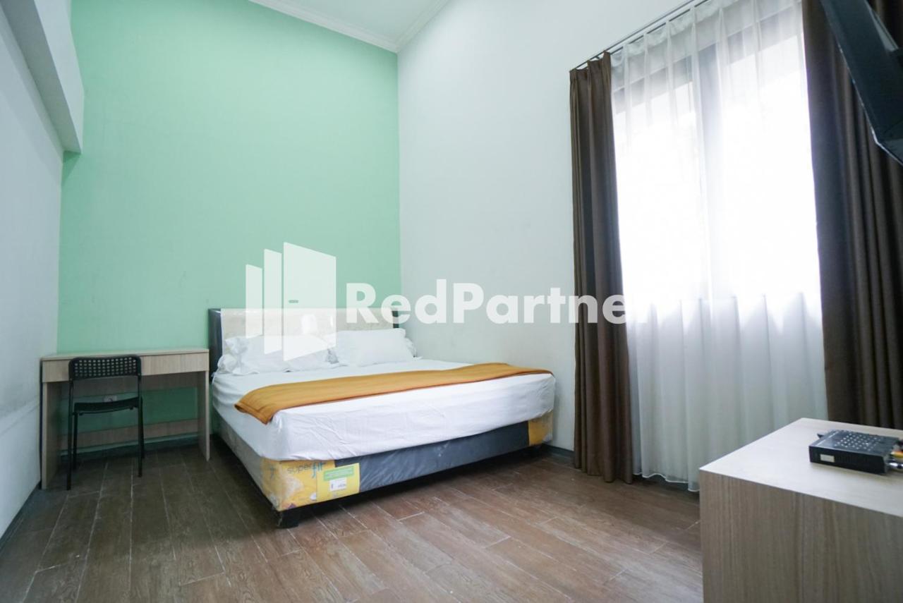 Hotel Toba Mansion Syariah Near Benhil Redpartner Jakarta Exterior foto